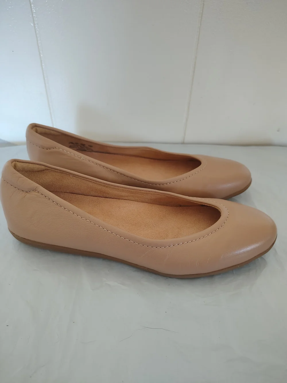 Naturalizer Nude Beige Leather Ballet Flats - Size 8.5M